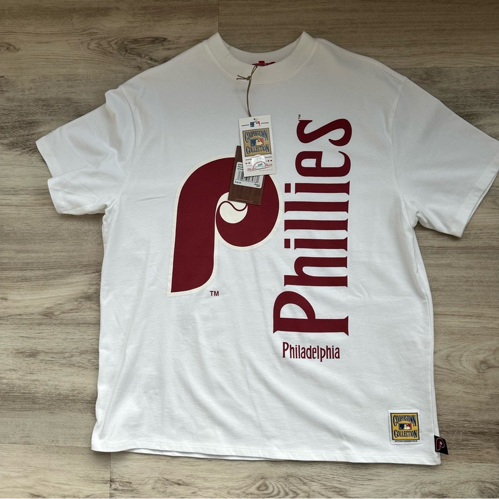 Mitchell & Ness Philadelphia Phillies White and Red Tee Women’s Oversized M